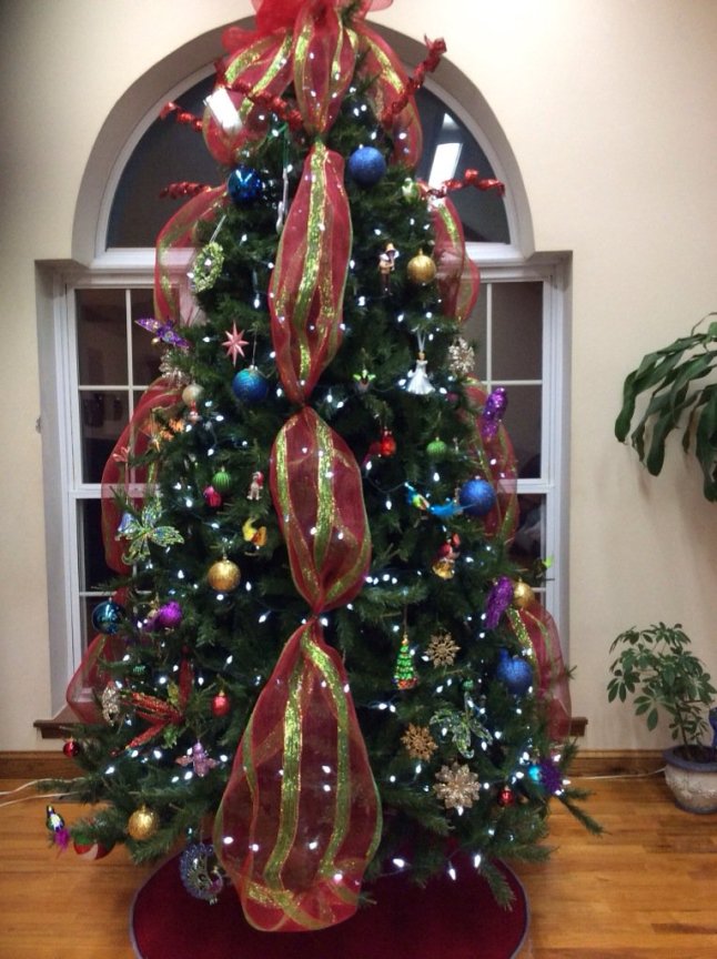 9-foot-christmas-tree